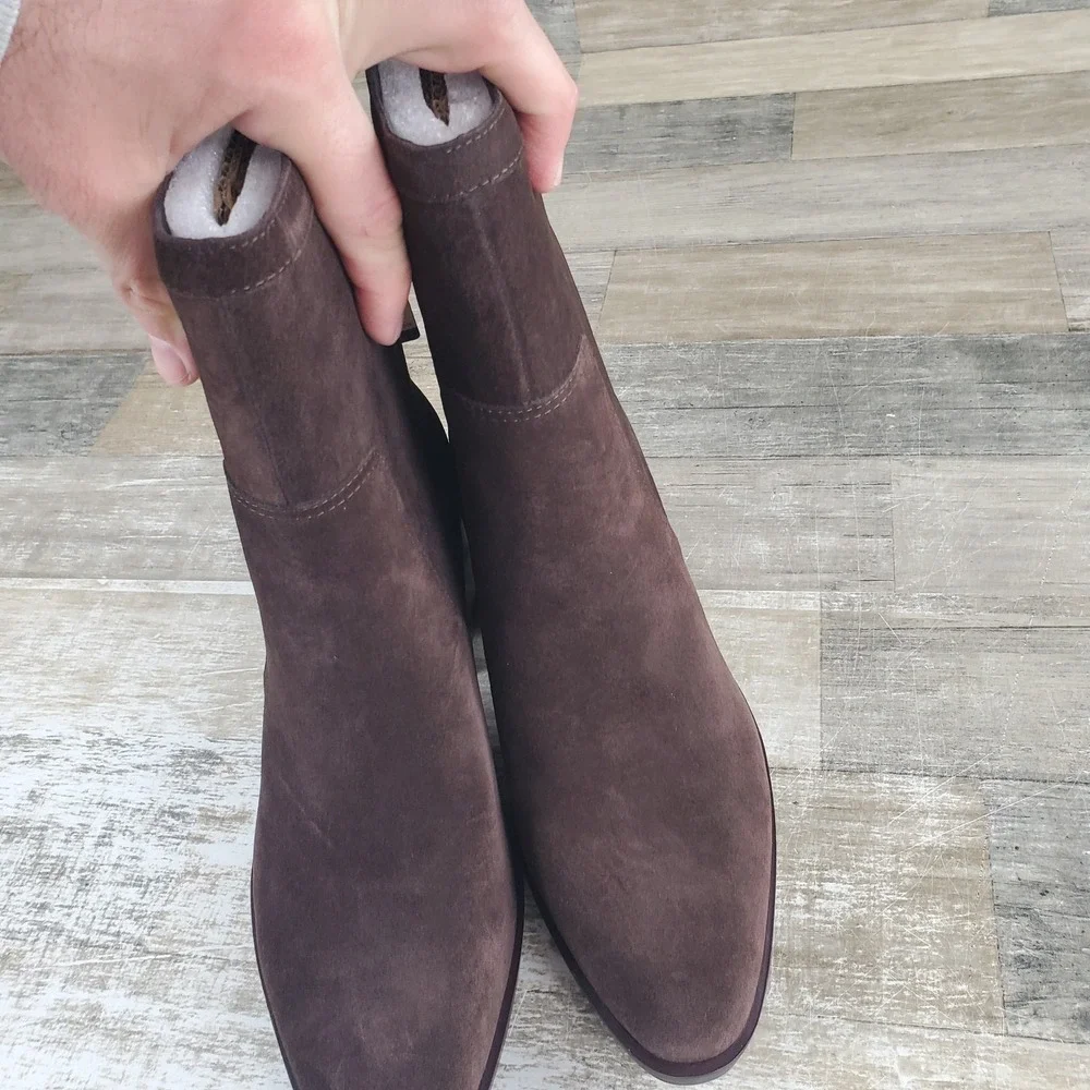 Vince Camuto Boots Sz 6.5 Water Repellnt Suede Mid Shaft Rootbeer‎ Kortimy